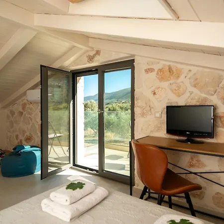 Villa Nava - Nestled In Olive Trees With Private Pool, By Zantewize