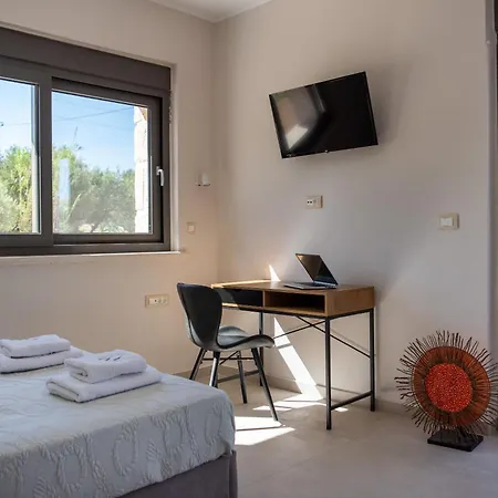 Nava - Nestled In Olive Trees With Private Pool, By Zantewize * Alykes (Zakynthos)