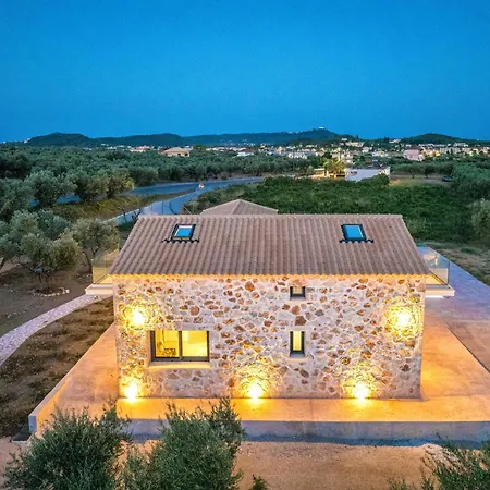 Villa Nava - Nestled In Olive Trees With Private Pool, By Zantewize *